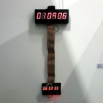 Reloj digital, instalación interactiva.